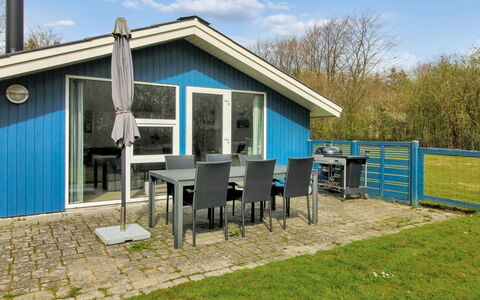 Brunhild - 29Km from the Sea: Plant Community, Sunlight, Herbaceous Plant, Garden, Plantation, Agriculture, Farm