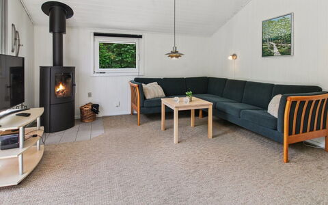 Brunhild - 29Km from the Sea: Plant Community, Sunlight, Herbaceous Plant, Garden, Plantation, Agriculture, Farm