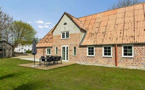 Farah - 25Km from the Sea