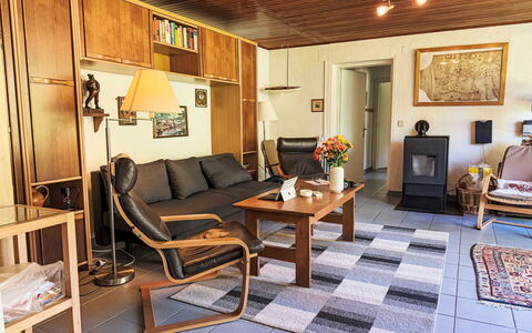 Ossiacher See 20: Furniture, Interior Design, Flooring, Floor, Couch, Wood, Living Room, Ceiling, Room, Chair