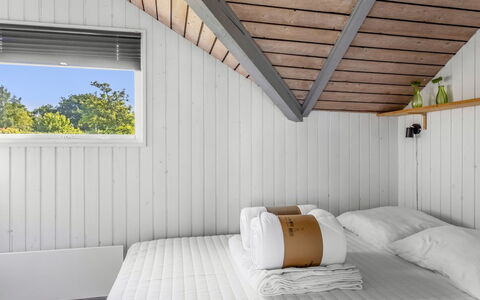 Anneke - 500M from the Sea: Wall, Wood, Ceiling, Floor, Flooring, Bedroom, Interior Design, Lighting, Bed, Hardwood