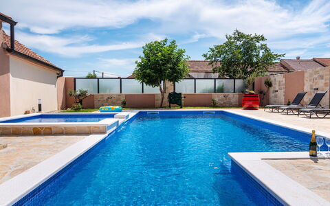 Šimić: Wood, House, Cottage, Home, Swimming Pool, Porch, Door, Resort, Shade, Estate