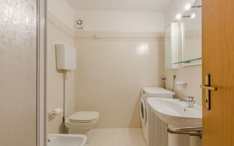 Lo Chalet del Bepy: Bathroom, Bathroom Sink, Plumbing Fixture, Flooring, Interior Design, Floor, Sink, Toilet, Tap, Toilet Seat