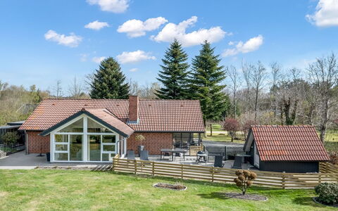 Garlef - 10Km from the Sea: Furniture, Wood, Interior Design, Flooring, Floor, Chair, Room, Ceiling, Living Room, Apartment