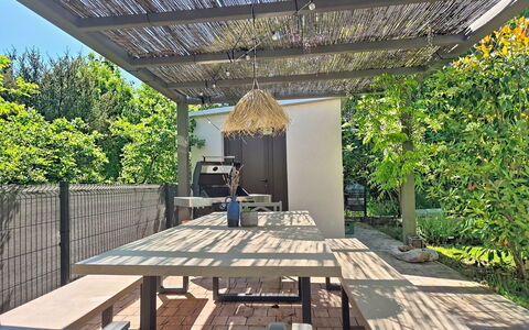 Fio: Door, Family Car, Parking, Luxury Vehicle, Paint, Home Door