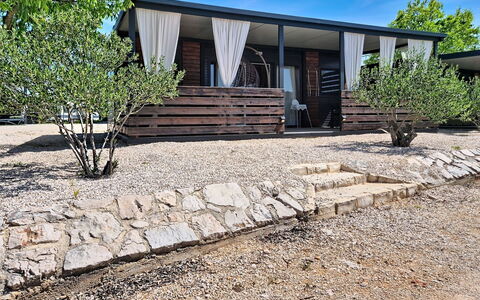 Delux Relaxatio: Door, Family Car, Parking, Luxury Vehicle, Paint, Home Door