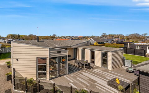 Vaska - 75M from the Sea: Architecture, Home, Roof, Composite Material, Deck, Siding, Hardwood, Wood Stain, Estate, Shade