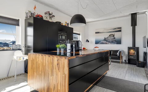 Vaska - 75M from the Sea: Furniture, Flooring, Kitchen, Wood, Countertop, Kitchen Appliance, Interior Design, Cabinetry, Wood Flooring, Home Appliance