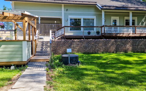 Nuorronranta: Wood, Porch, Home, Cottage, Garden, Deck, Backyard, Yard, Shade, Hardwood