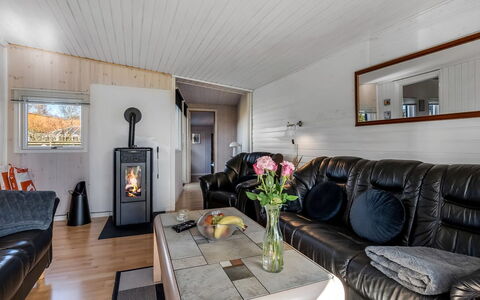 Nisse - 300M from the Sea: Flooring, Living Room, Couch, Ceiling, Hardwood, Wood Flooring, Log Cabin, Light Fixture