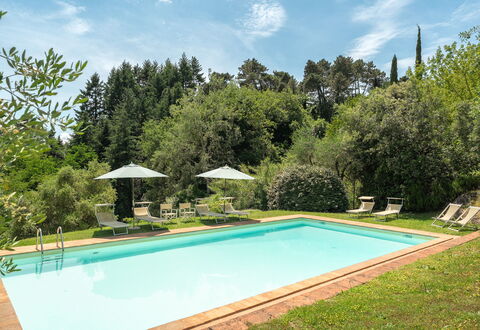 La Sorgente: Swimming Pool, Shrub, Resort, Garden, Eco Hotel, Landscaping, Shade, Estate, Hacienda, Lawn