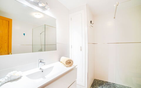 Sa Mirada: Flooring, Interior Design, Floor, Plumbing Fixture, Ceiling, Bathroom, Plumbing, Bathroom Sink, Room, Tap