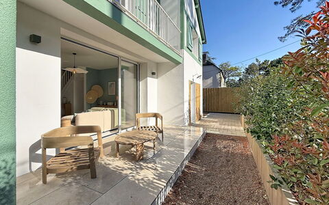 Villa Armorique: Furniture, Balcony, Shade, Garden, Outdoor Furniture, Chair, Porch, Yard, Landscaping, Backyard