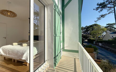 Villa Armorique: Furniture, Balcony, Shade, Garden, Outdoor Furniture, Chair, Porch, Yard, Landscaping, Backyard