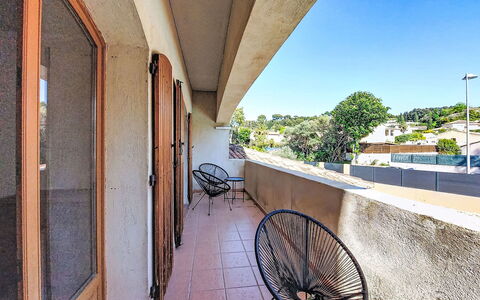 La Champenoise: Furniture, Balcony, Shade, Garden, Outdoor Furniture, Chair, Porch, Yard, Landscaping, Backyard