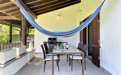 Jolanda: Furniture, Interior Design, Flooring, Chair, Floor, Table, Kitchen & Dining Room Table, Shade, Ceiling, Wood Stain