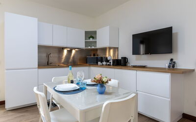 Accommodation:&nbsp;Casa Monica 5.3