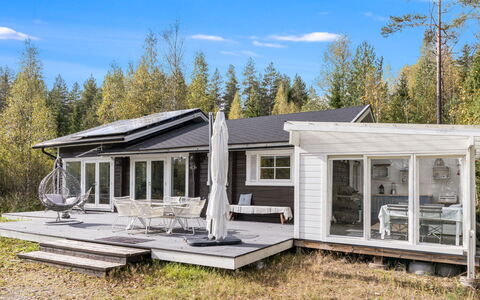 Teurajärven Helmi: Home, Roof, Cottage, Siding, Deck, Design, Garden Buildings, Log Cabin, Porch