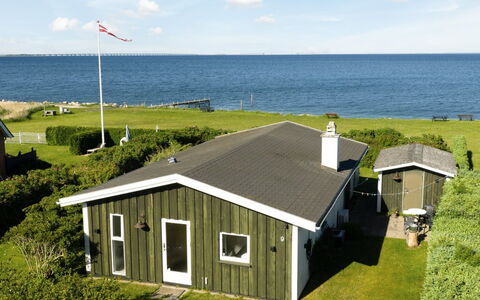 Edla - 35M from the Sea: House, Roof, Home, Residential Area, Cottage, Landscape, Land Lot, Estate, Lawn, Landscaping