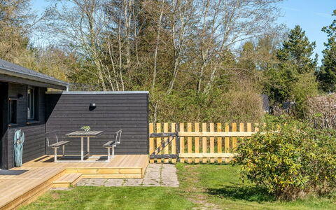 Gojko - from the Sea: Roof, House, Home, Cottage, Door, Siding, Deck, Porch, Plank, Hardwood