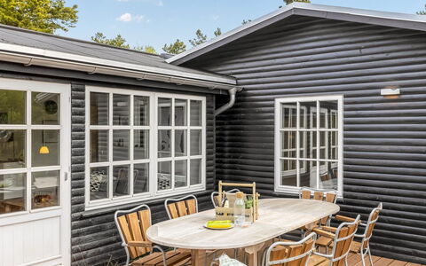 Momo - 2.8Km from the Sea: Blue, Cottage, House, Home, Farmhouse, Estate, Siding