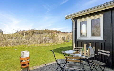 Niela - 300M from the Sea: Blue, Cottage, House, Home, Farmhouse, Estate, Siding