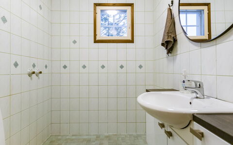 Järvitupa: Bathroom, Flooring, Plumbing Fixture, Floor, Interior Design, Plumbing, Tile, Ceiling, Sink, Tap