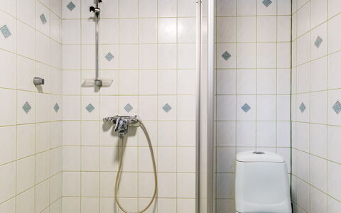 Järvitupa: Bathroom, Plumbing Fixture, Flooring, Shower Head, Shower, Interior Design, Plumbing, Floor, Tile, Shower Bar