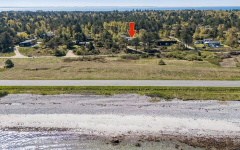 Ilppo - 100M from the Sea: Water, Water Resources, Body Of Water, Rock, Coast, Natural Landscape, Headland, Coastal And Oceanic Landforms, Terrain, Promontory
