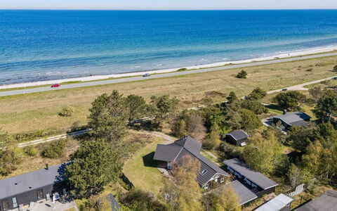 Ilppo - 100M from the Sea: Water, Water Resources, Body Of Water, Rock, Coast, Natural Landscape, Headland, Coastal And Oceanic Landforms, Terrain, Promontory