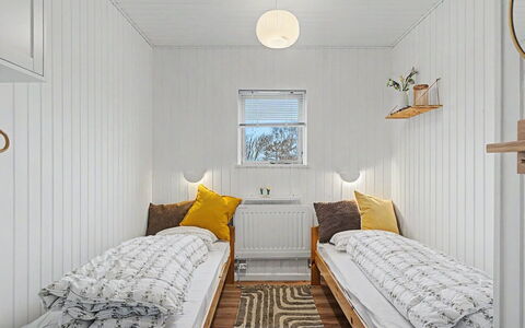 Jarik - 340M from the Sea: Wood, Flooring, Floor, Ceiling, Interior Design, Bedroom, Bed, Room, Bedding, Bed Sheet
