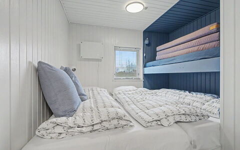 Jarik - 340M from the Sea: Bedroom, Wood, Bed, Bed Sheet, Floor, Bedding, Flooring, Interior Design, Ceiling, Linens