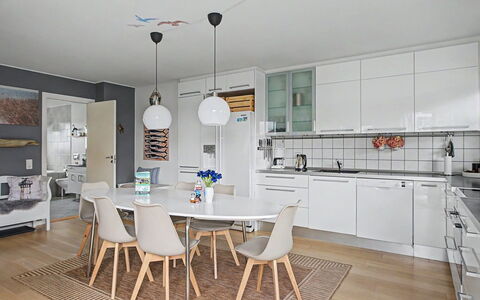 Andine - 375M from the Sea: Wood, Wood Flooring, Flooring, Hardwood, Plank, Wood Stain, Deck, Floor, Home, Siding