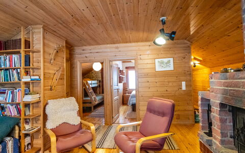 Ohola: Furniture, Interior Design, Wood, Ceiling, Flooring, Room, Floor, Living Room, Home, Hardwood