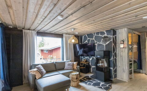 Lapland Hygge B: Wood, Ceiling, Log Cabin, Natural Material, Hardwood, Wood Stain, Living Room, Plank, Lumber