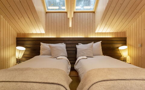 Villa Johanna: Interior Design, Floor, Flooring, Wood, Ceiling, Bedroom, Lighting, Bed, Furniture, Brown
