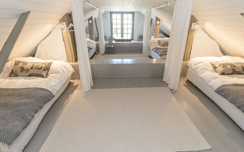Gammelgård Jahtimaja: Interior Design, Bedroom, Wood, Floor, Ceiling, Bed, Flooring, Furniture, Lighting, Room