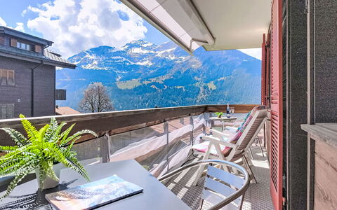 Holiday Apt. T: Hill Station, Mountain Range, Balcony, Glacial Landform, Alps, Valley, Ridge, Mountain Village, Hotel, Massif