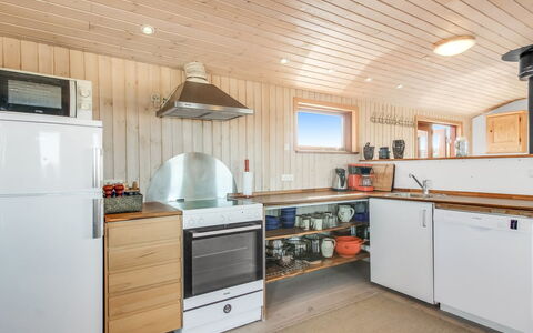 Bena - 300M from the Sea: Wood, Flooring, Floor, Ceiling, Wood Stain, Hardwood, Kitchen, Plank, Countertop, Plywood