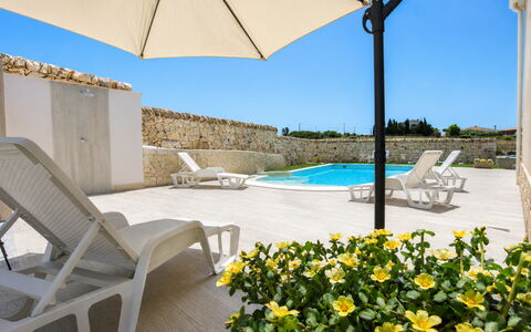 Villa Giugiola: Swimming Pool, Outdoor Furniture, Resort, Hotel, Villa, Resort Town