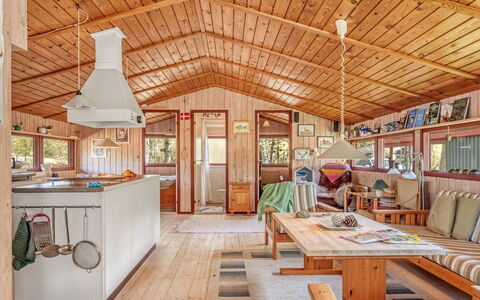 Antomine - 500M from the Sea: Wood, Cottage, Ceiling, Hardwood, Wood Stain, Log Cabin, Porch, Plank, Lumber