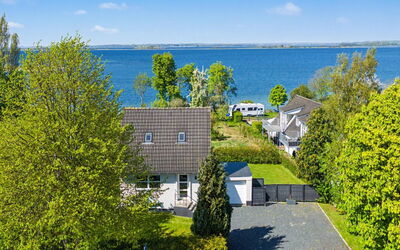 Hjort - 80M from the Sea