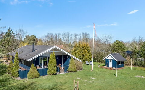 Florina - 10Km from the Sea: House, Roof, Home, Cottage, Shed, Garden Buildings, Siding, Yard, Log Cabin, Hut