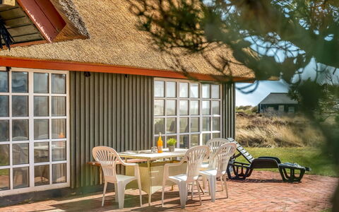 Antonetta - 80M from the Sea: Building, House, Window, Home, Roof, Residential Area, Shrub, Cottage, Land Lot
