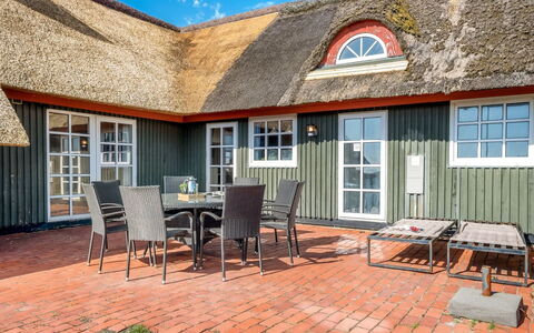Antonetta - 80M from the Sea: Building, House, Window, Home, Roof, Residential Area, Shrub, Cottage, Land Lot