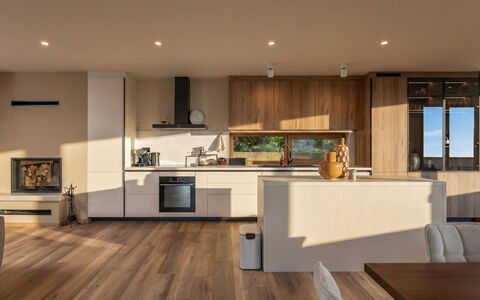 Orso: Flooring, Interior Design, Wood Flooring, Wood, Furniture, Floor, Kitchen, Countertop, Laminate Flooring, Ceiling