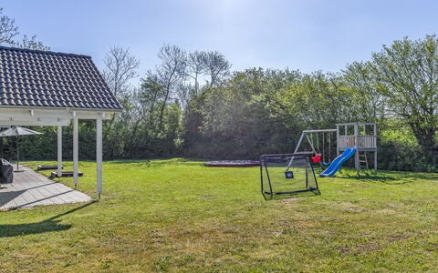 Finwith - 600M from the Sea: Grass, Land Lot, Lawn, Garden, Shade, Landscaping, Backyard, Yard, Park, Estate