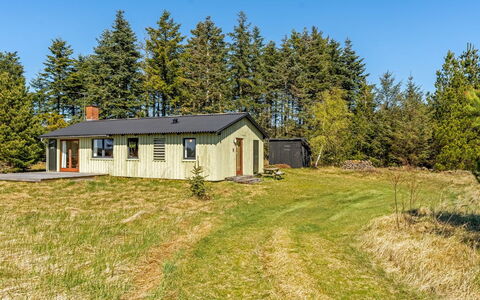 Fatlinda - 4Km from the Sea: Wood, Garden, Backyard, Land Lot, Home, Roof, Shade, Deck, Hardwood, Yard