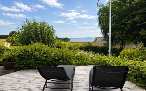 Brunetta - 200M to the Fjord: Roof, House, Home, Cottage, Door, Siding, Deck, Porch, Plank, Hardwood