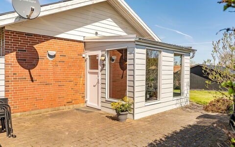 Jale - 500M to the Fjord: Roof, House, Home, Cottage, Door, Siding, Deck, Porch, Plank, Hardwood